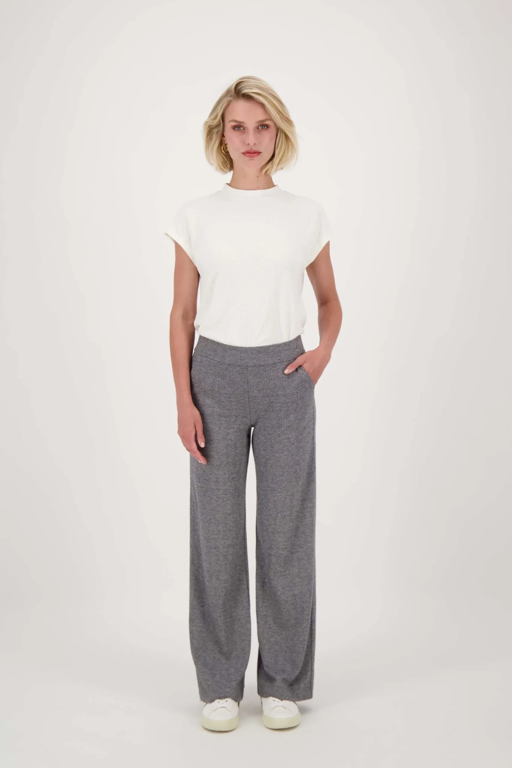 ZUSSS broek met visgraat structuur