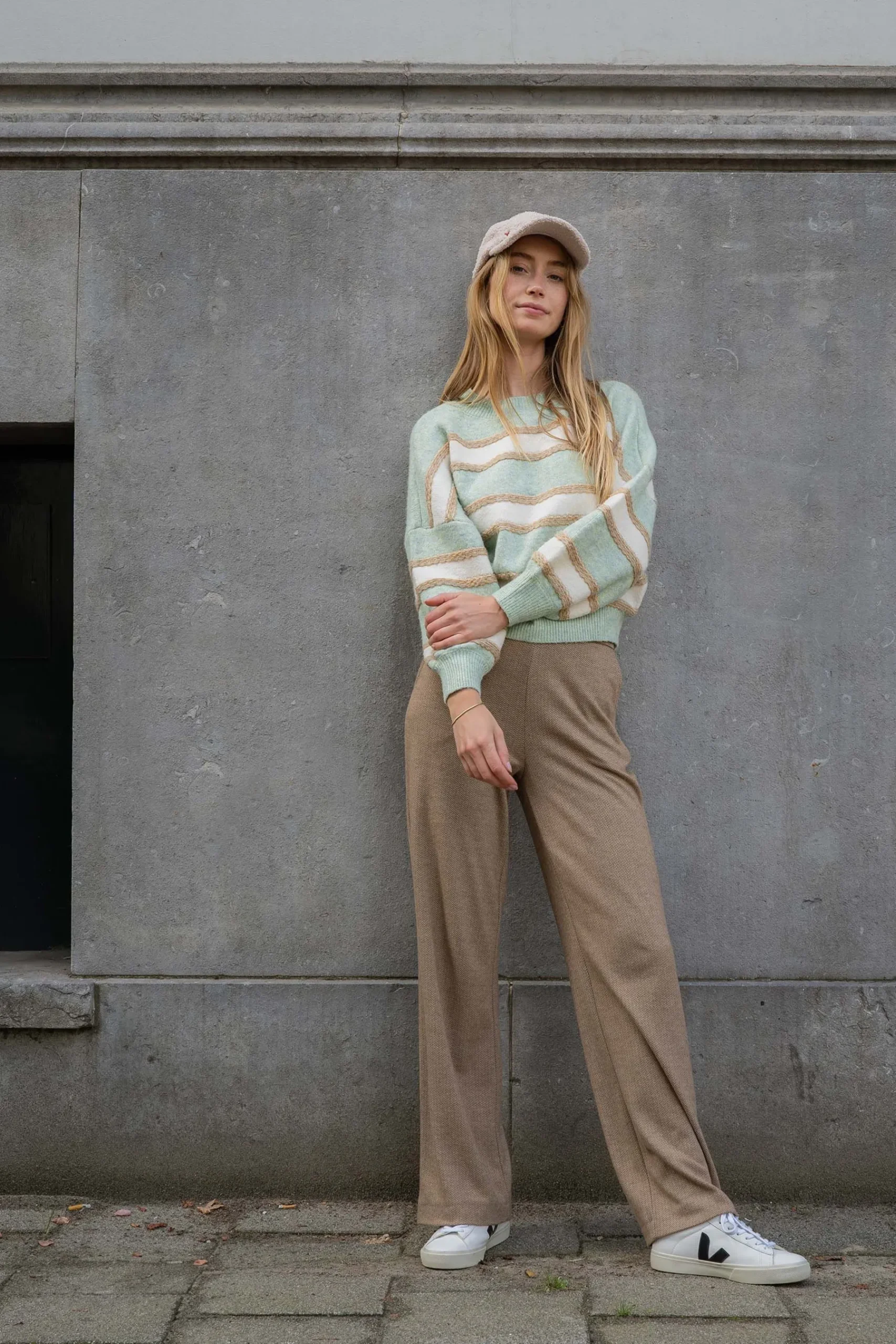ZUSSS broek met visgraat structuur