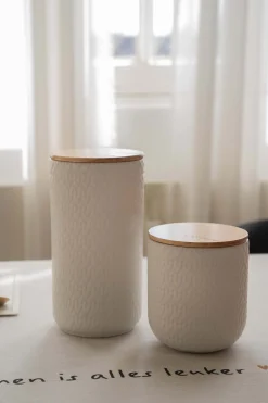 ZUSSS keramieken bewaarpot met houten deksel hartjes 20cm