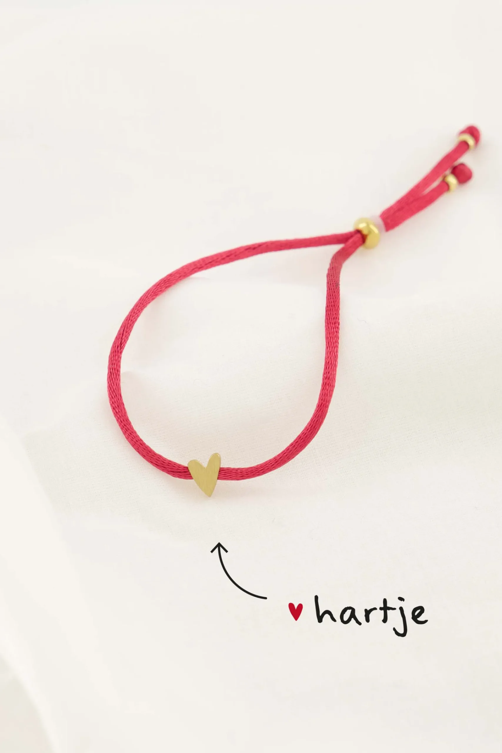 ZUSSS touwarmbandje hartje roze rood